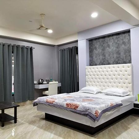 Radiant Club & Resort Imphal Dış mekan fotoğraf