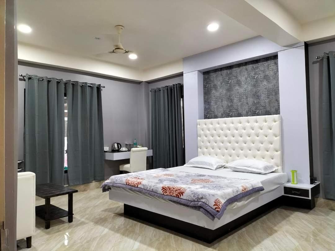 Radiant Club & Resort Imphal Dış mekan fotoğraf